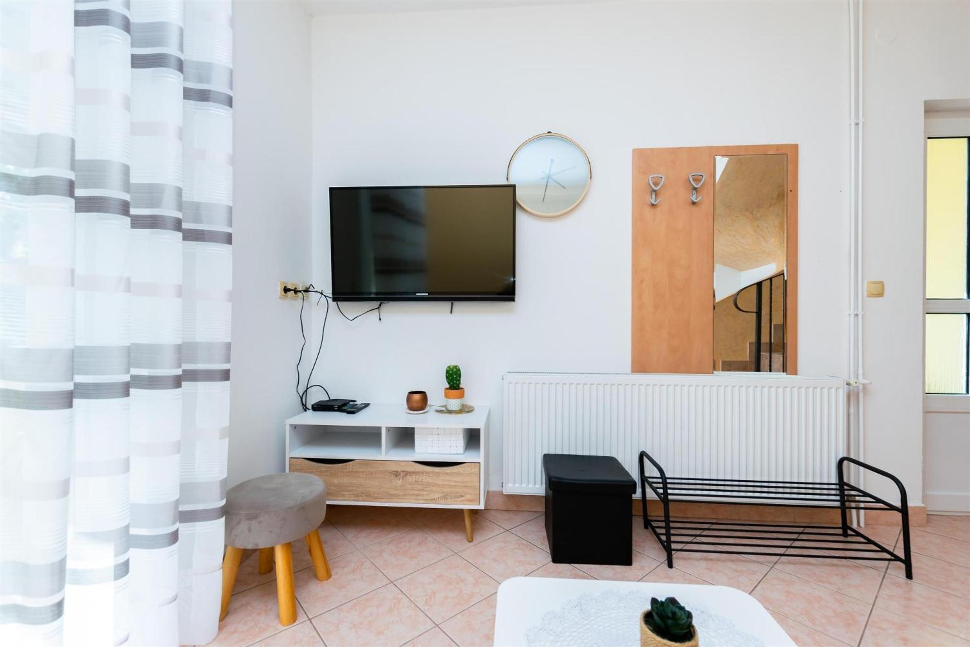 Apartments Miranda Lopar Eksteriør bilde